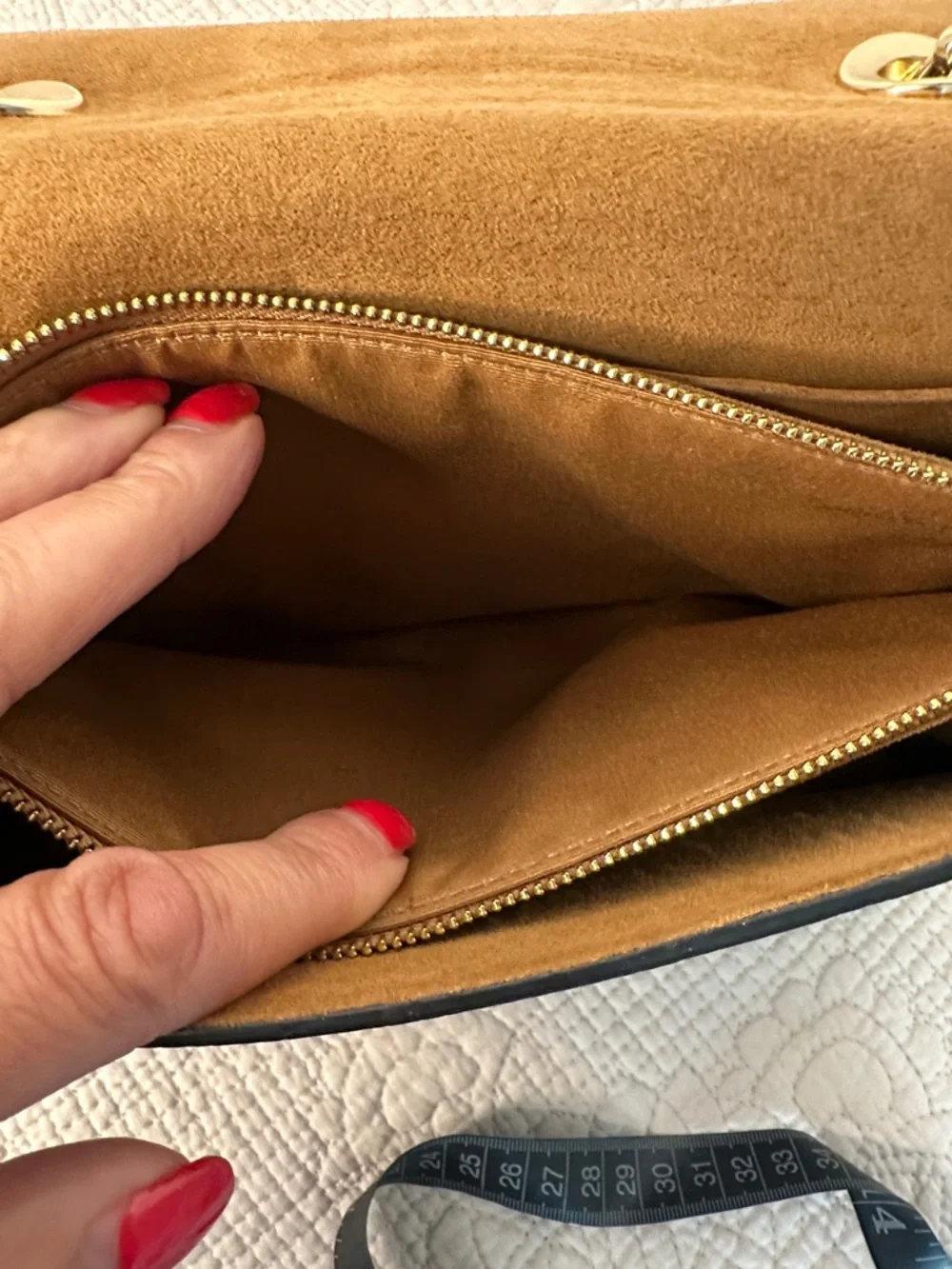 Black Leather‎ Shoulder Bag with Gold Hardware